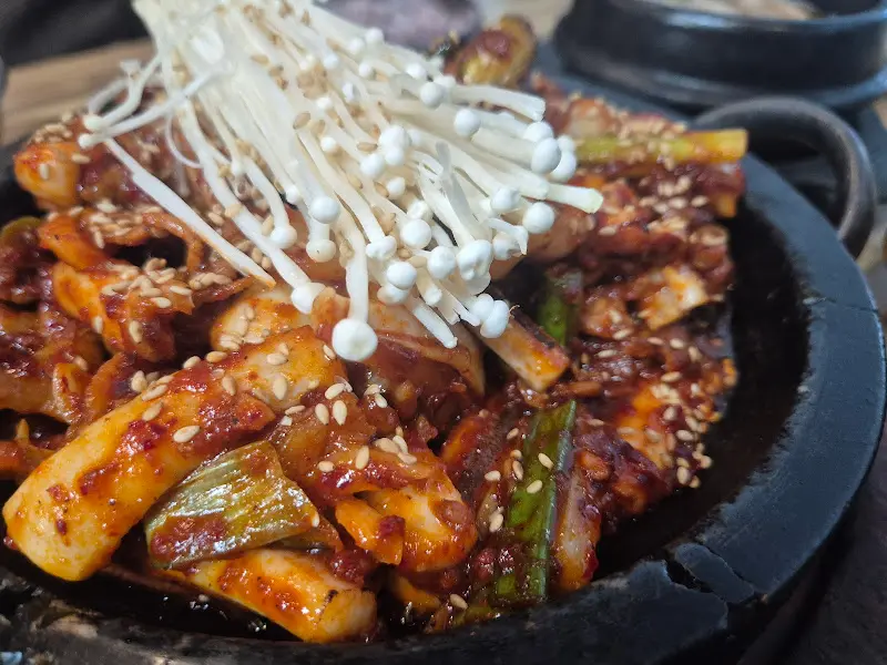 직화 오징어 제육볶음