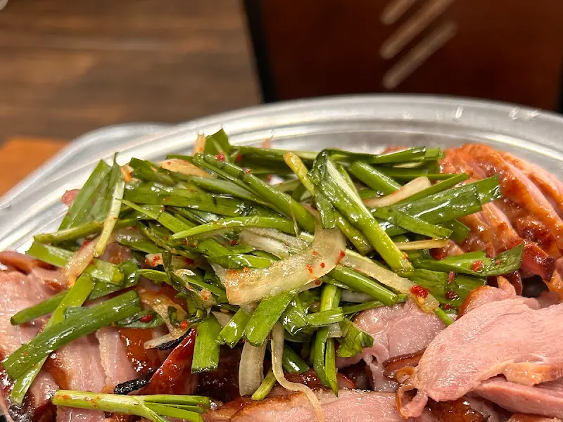 훈제오리 근접샷