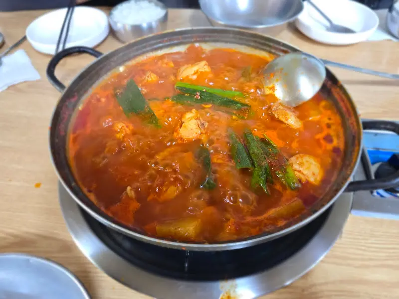 보글보글 닭도리탕