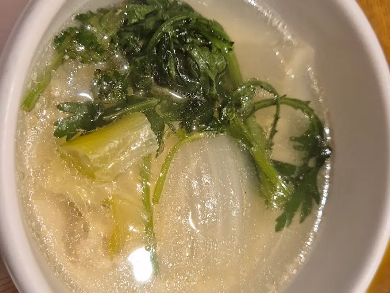 정성이 가득 담긴 미역국