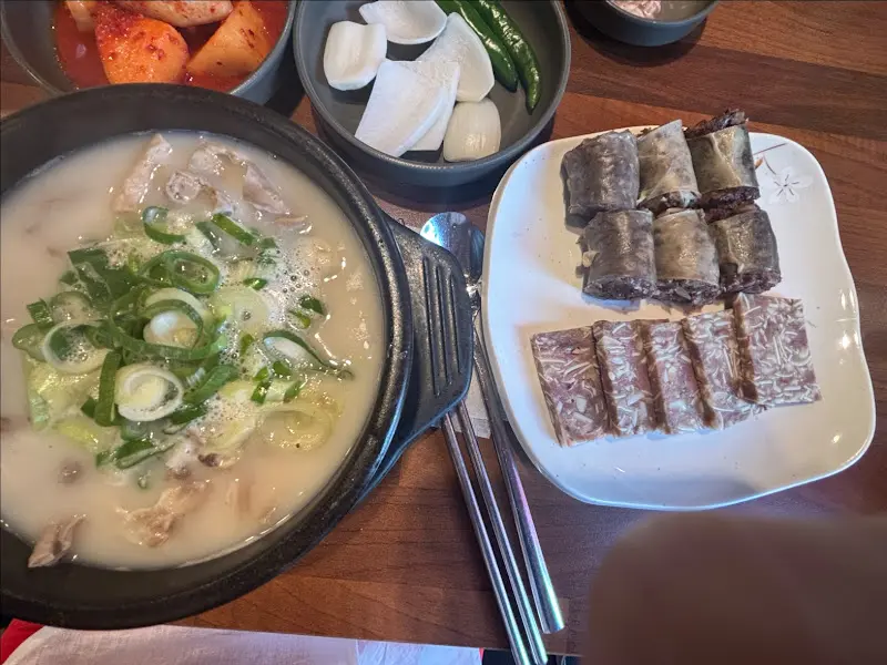 정식 메뉴 한 상 차림