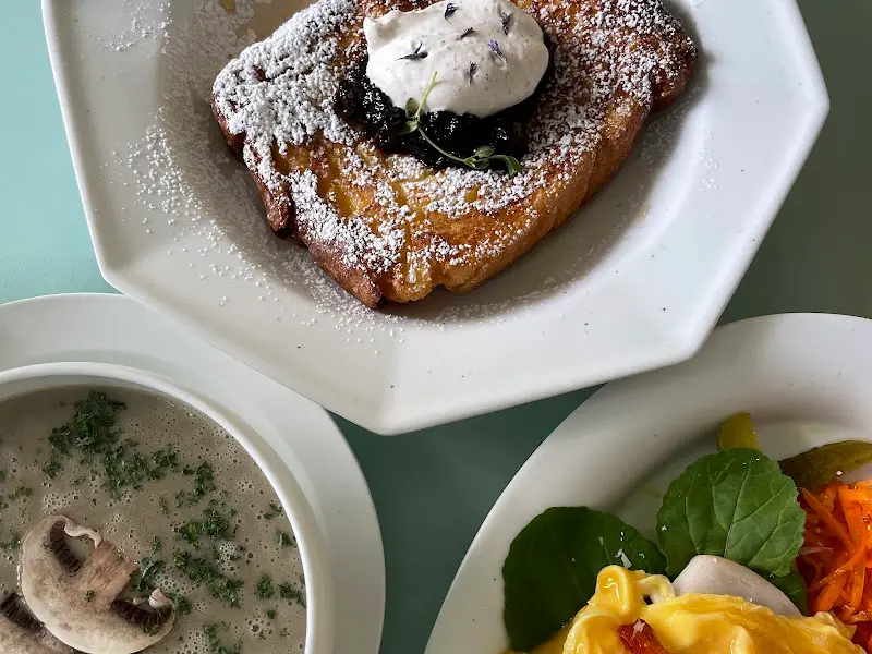 푸짐한 브런치 한 상