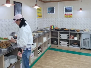 진천에서 만난 가성비 끝판왕! 손맛 가득한 한식 뷔페, 여긴 무조건 가봐야 할 맛집