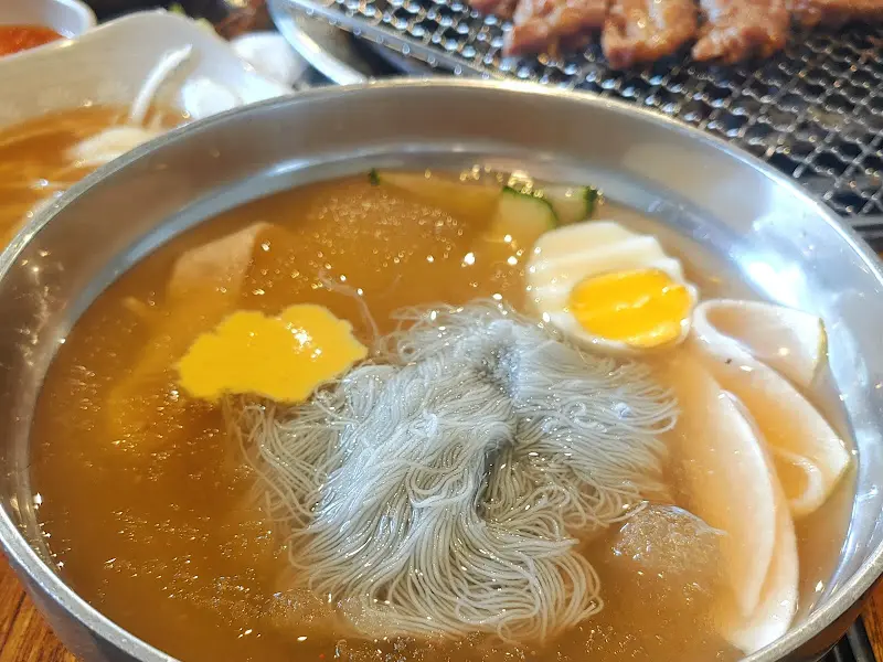 푸짐한 갈비 한 상