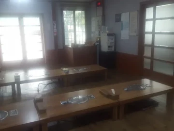 혼밥러의 성지, 증평 참살이에서 맛보는 어머니 손맛 짜글이 백반 기행