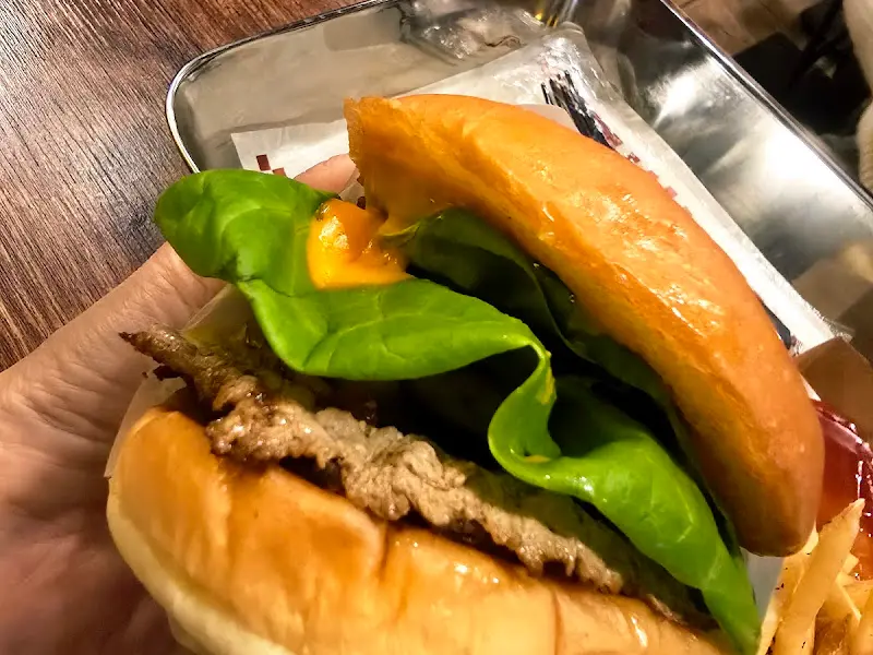 수제버거 근접샷