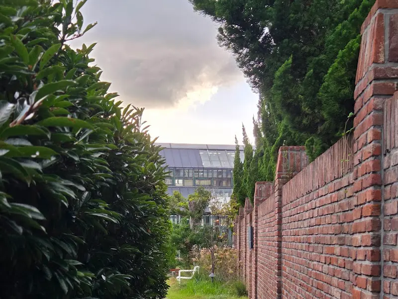 외도 널서리로 향하는 길