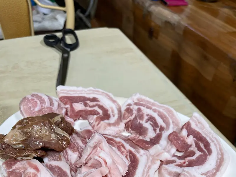 신선한 돼지고기