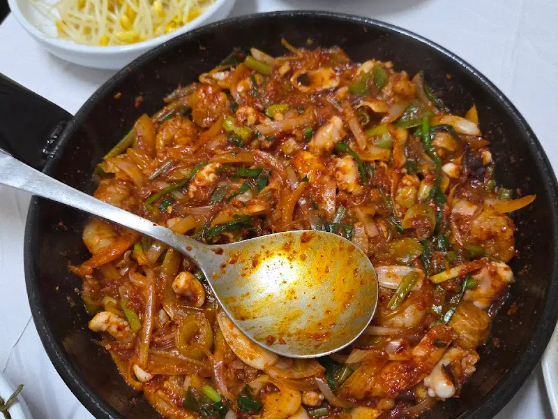 매콤한 낙지볶음