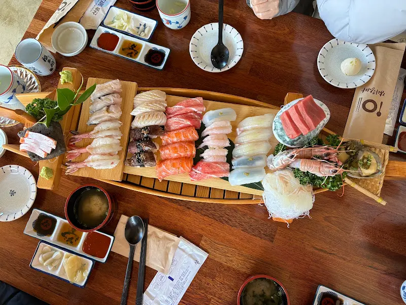 푸짐한 한 상 차림 항공샷