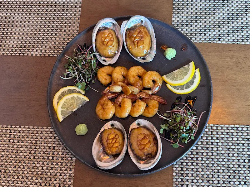 딱새우장과 전복장 사진