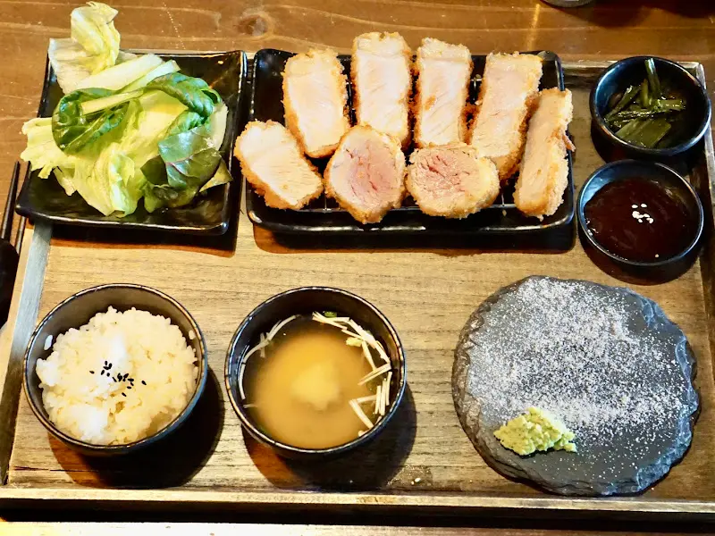 하츠오오이 돈까스 한상차림