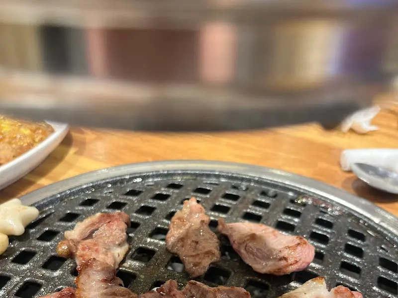 잘 구워진 고기