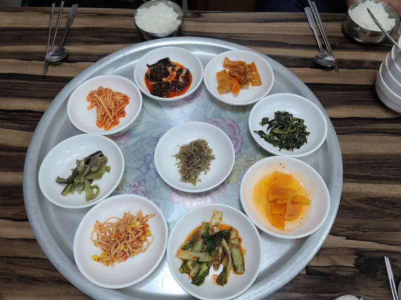 푸짐한 반찬 한 상 차림