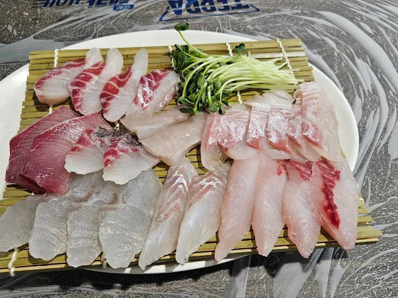 다채로운 해산물 스키다시