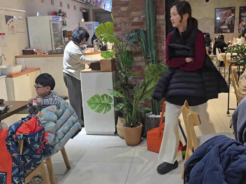 이터스 멕시칸 내부 모습