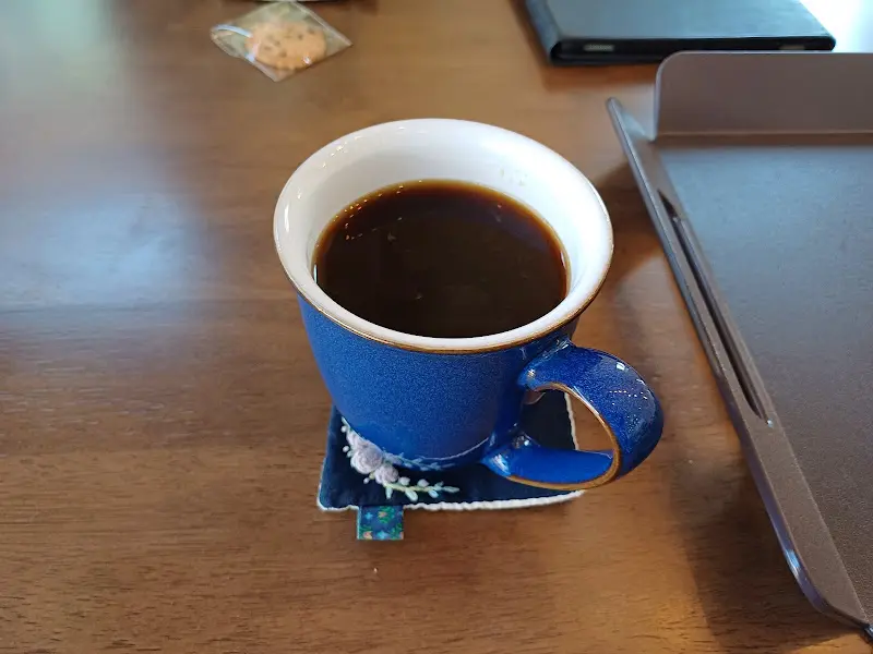 따뜻한 아메리카노