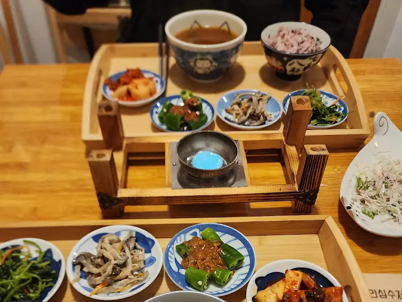 한상차림 전체샷