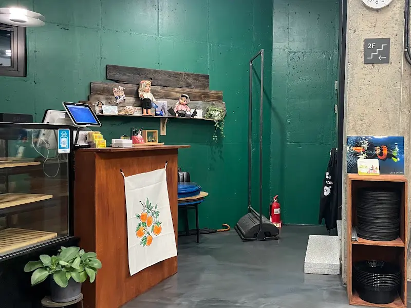 깔끔한 식당 내부