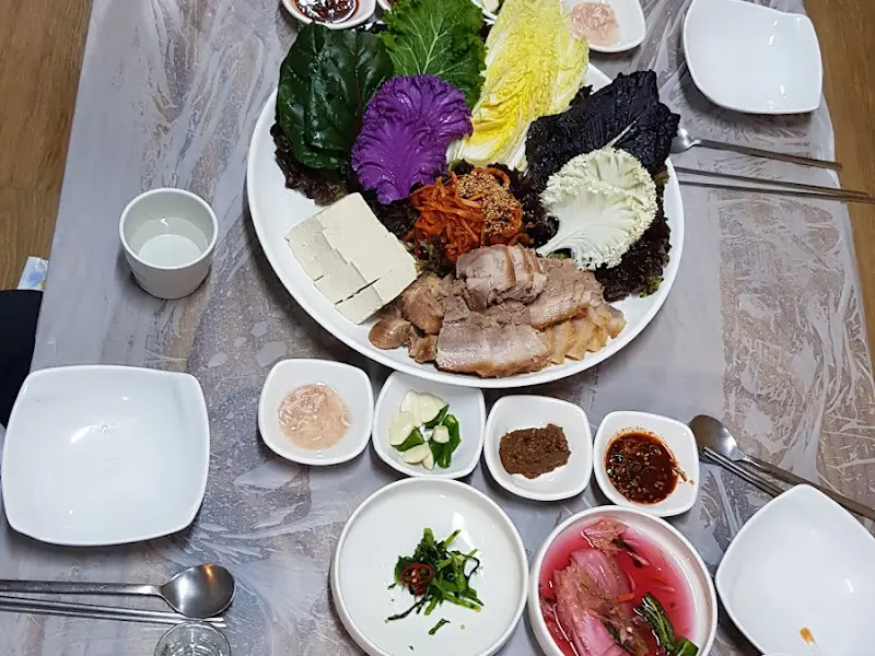 보쌈 한 상 차림 전체 샷