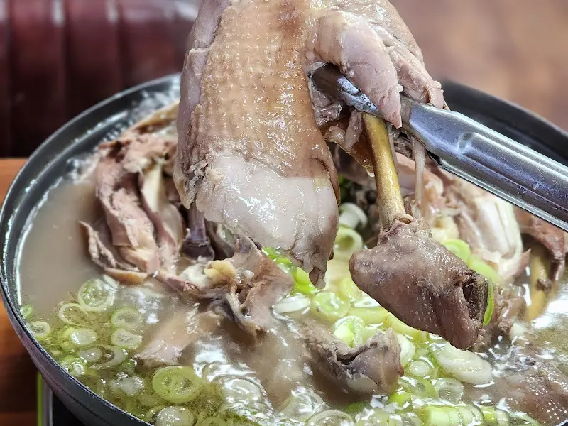 오리 백숙 클로즈업