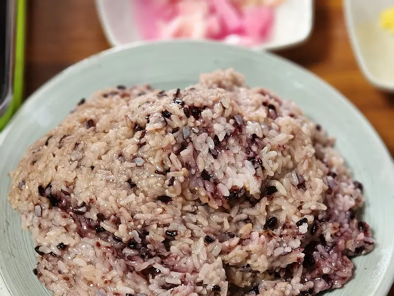 찰진 흑미밥