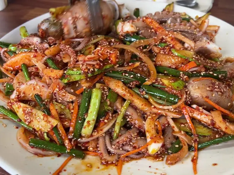 매콤한 낙지무침