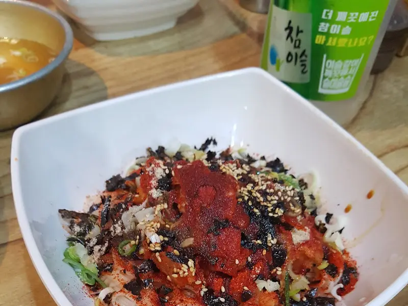 매콤달콤 비빔국수