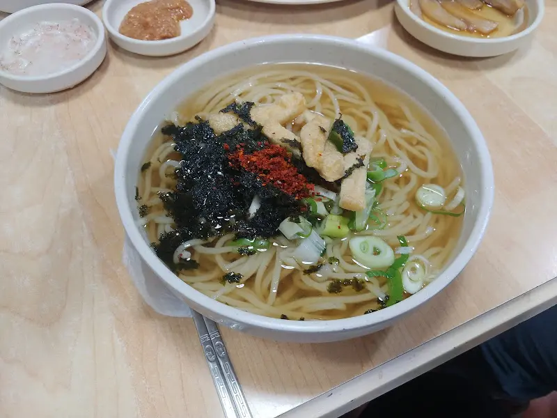 가락국수 근접샷