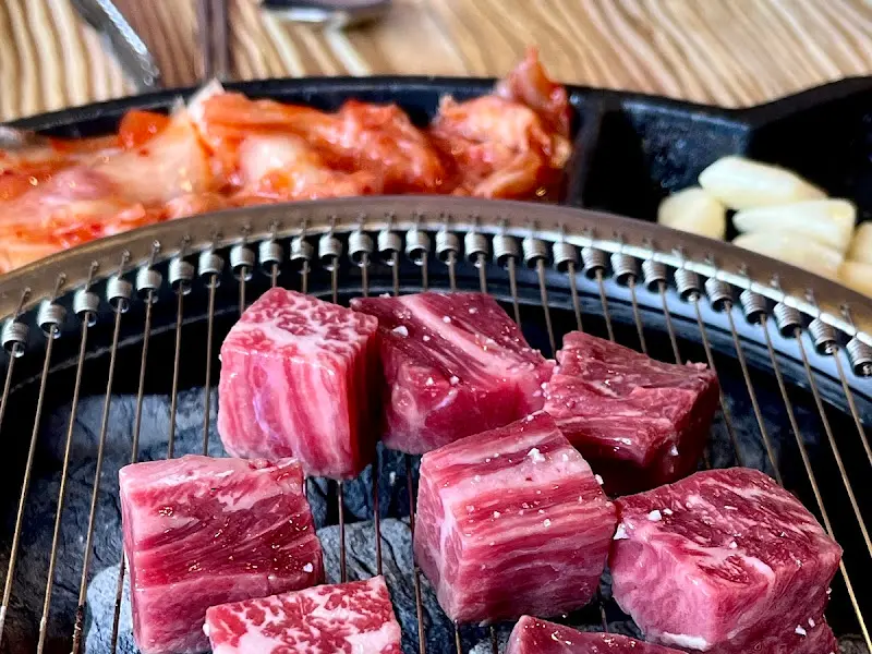 육즙 가득한 고기