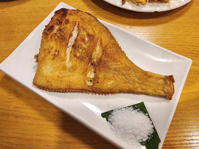 푸짐한 모듬회 한 상