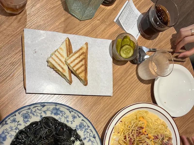 파스타와 토스트