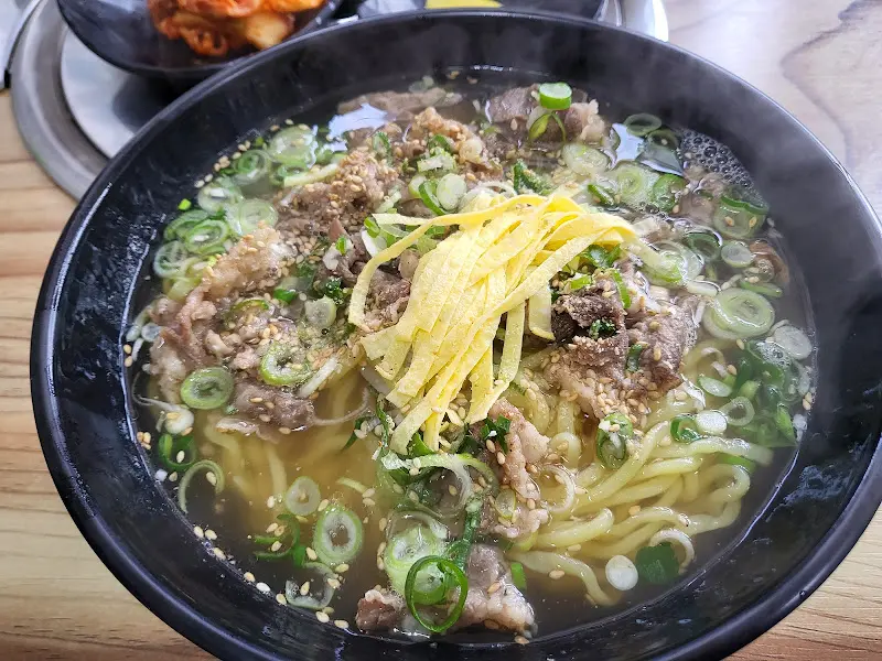 차돌소고기국수