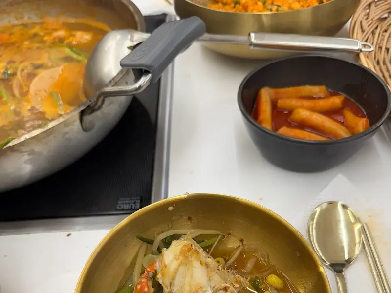 무한리필 떡볶이, 놓칠 수 없지!