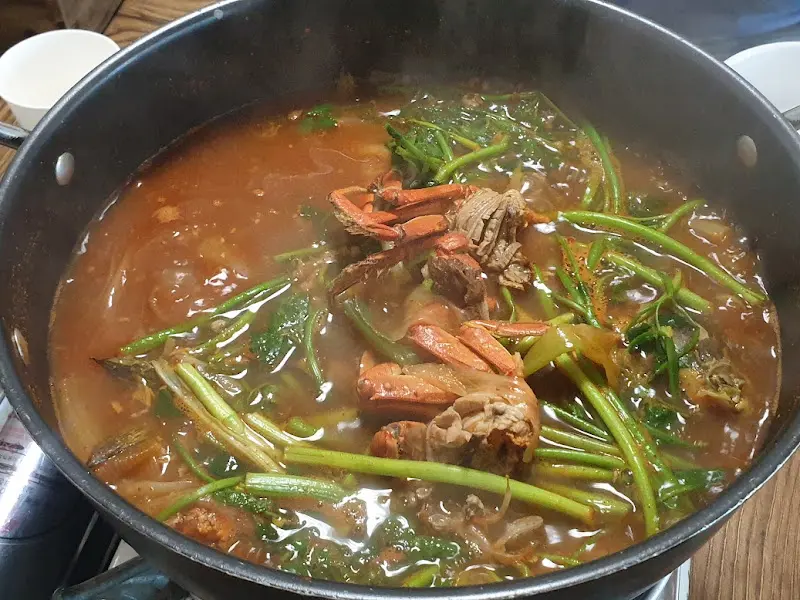참게 매운탕 확대 사진