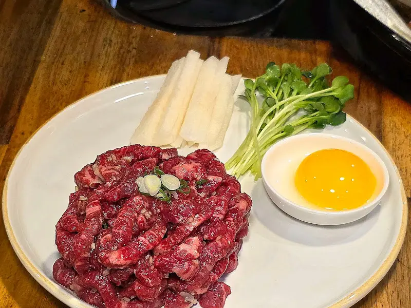 화덕고깃간 육회