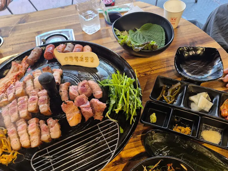 화덕고깃간 전체 상차림