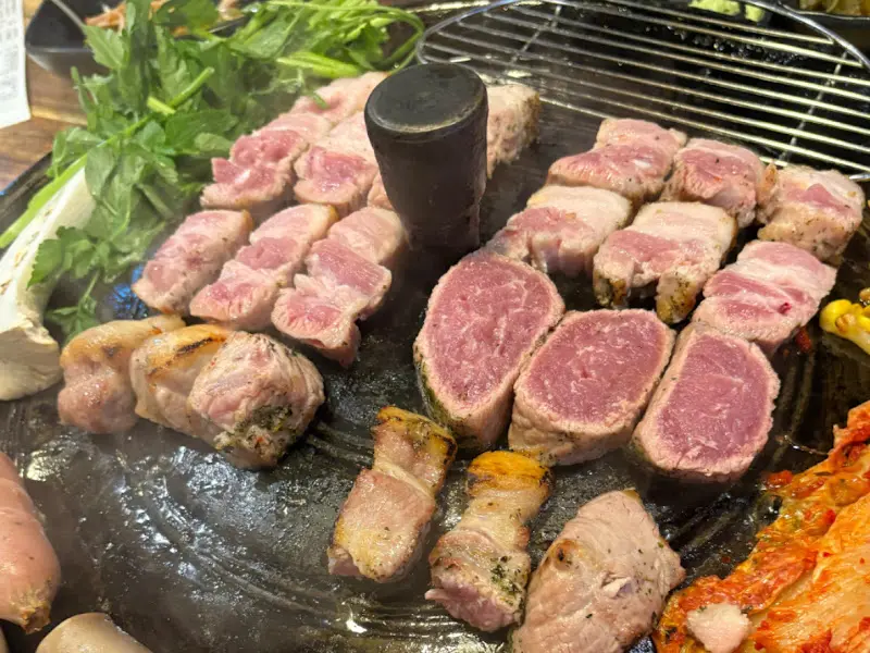 솥뚜껑 돼지고기 디테일