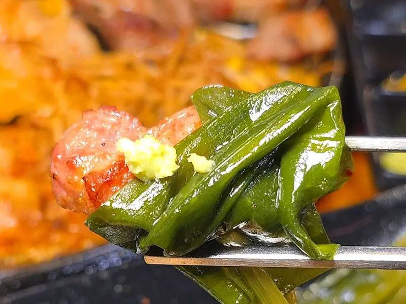 구운 김치와 고기