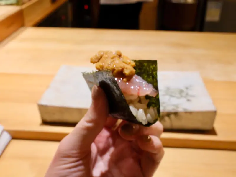 바다 향이 가득한 성게알 군함말이