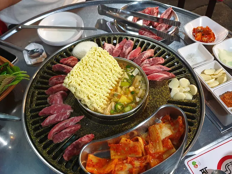 된장찌개 속 라면사리