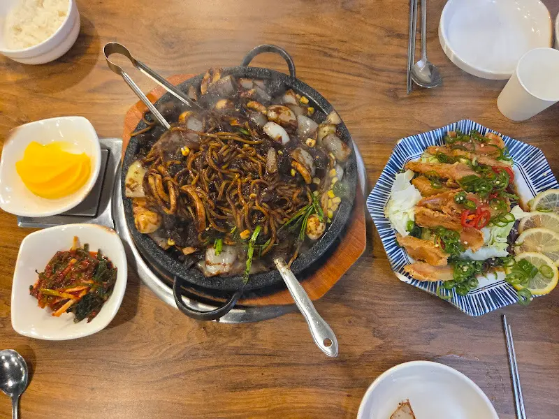 다미식 테이블 전경