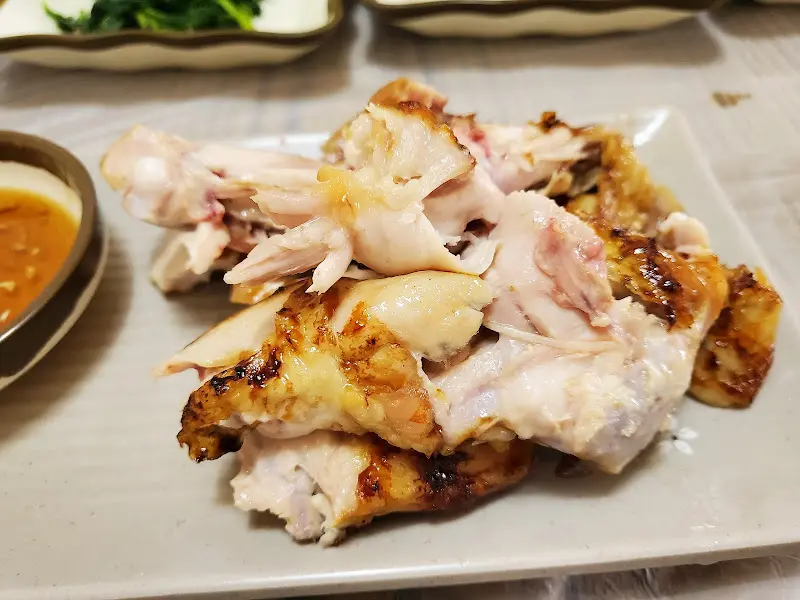 먹음직스러운 닭고기 살점