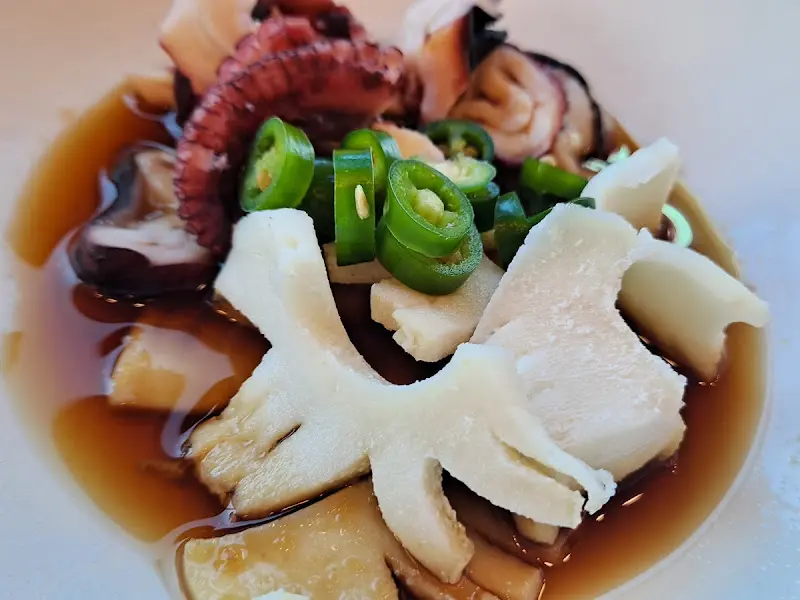 버섯과 해산물 샐러드