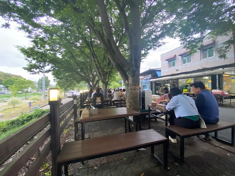 야외 테이블 좌석