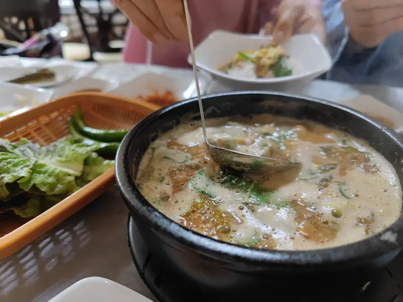 후식으로 제공되는 장어탕