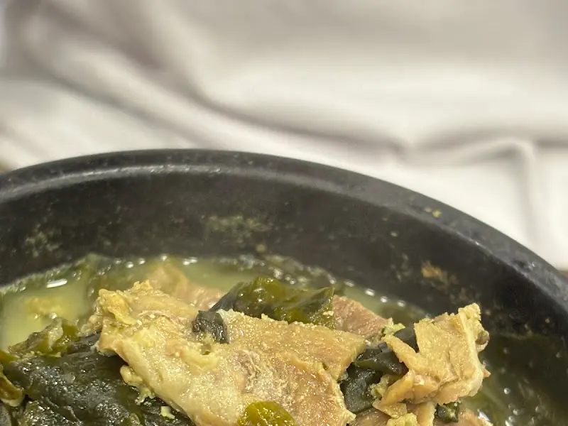 미역이 가득 들어간 미역국