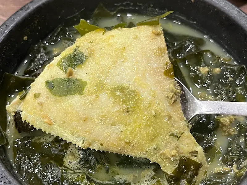 가자미 미역국의 가자미 디테일 샷