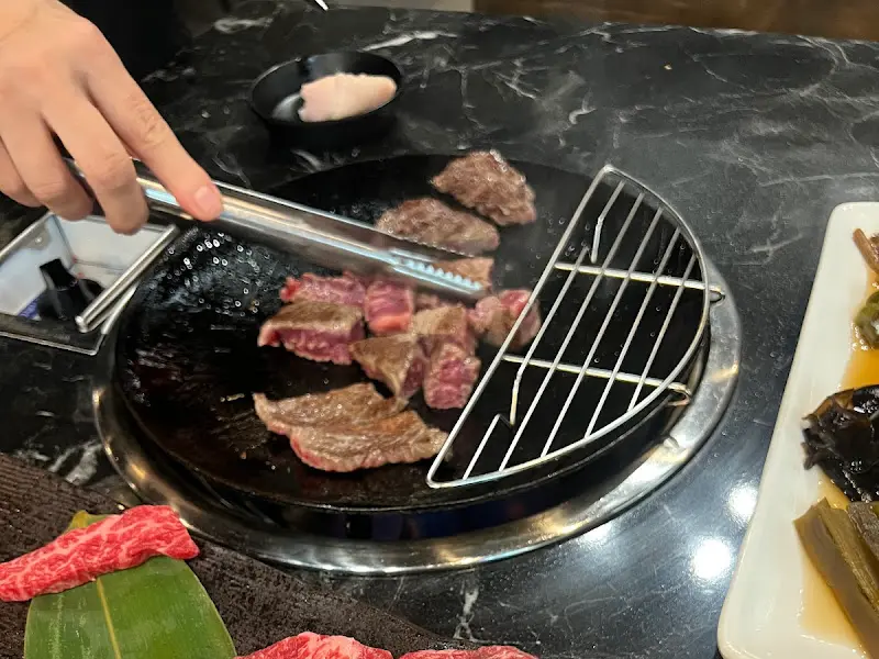 소고기 굽는 모습