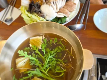 청산명가: 포천 허브아일랜드 근처, 버섯 향이 가득한 건강한 맛집 기행